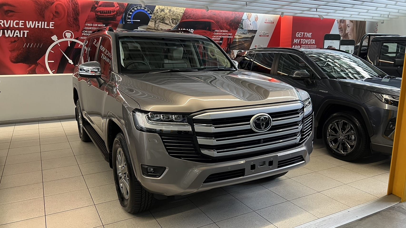 Now Exporting Toyota Land Cruiser LC300 and Prado, RHD & LHD